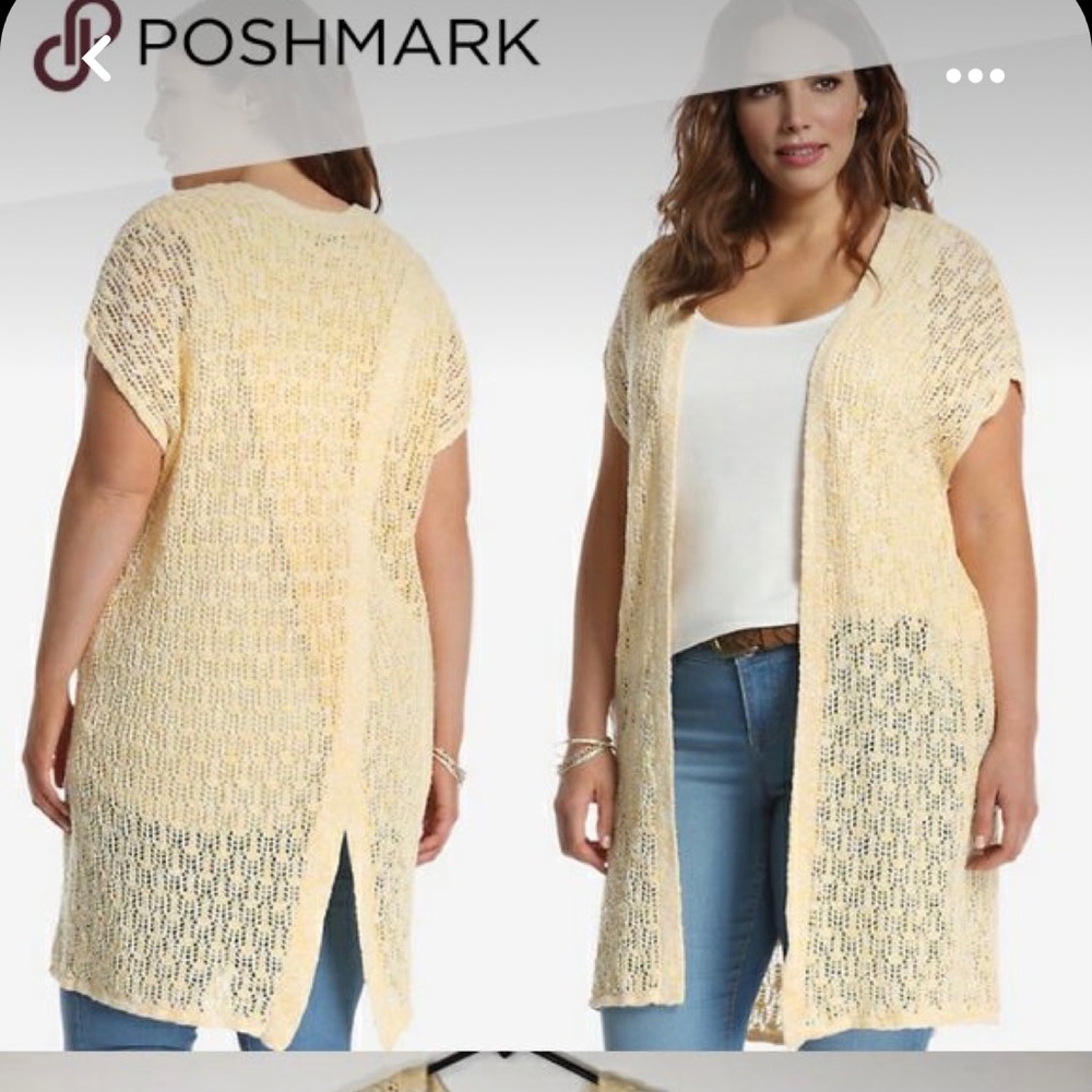Torrid 6 split back chunky yellow marled sweater